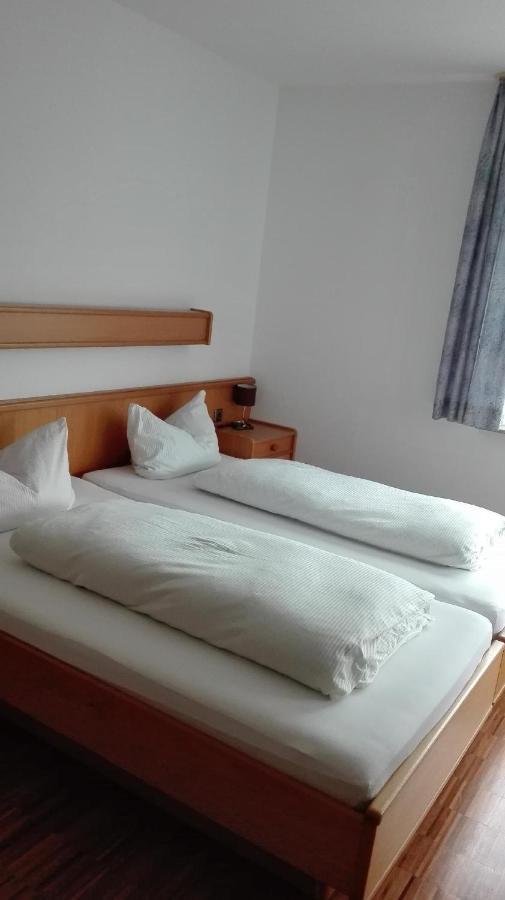 Hotel Restaurant Hirsch Schmiechen Dış mekan fotoğraf